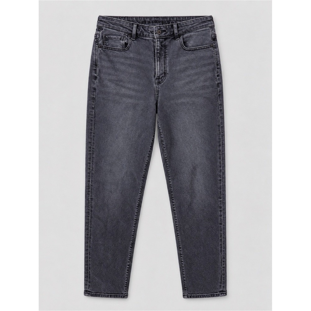 American Eagle Womens Mom Straight Jeans Size 4 Essential Capsule Black